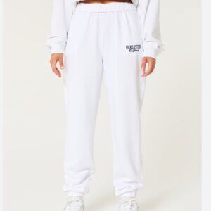 NWT Women’s Hollister White Feel Good Fleece Logo Dad Joggers Sweatpants Sz XS